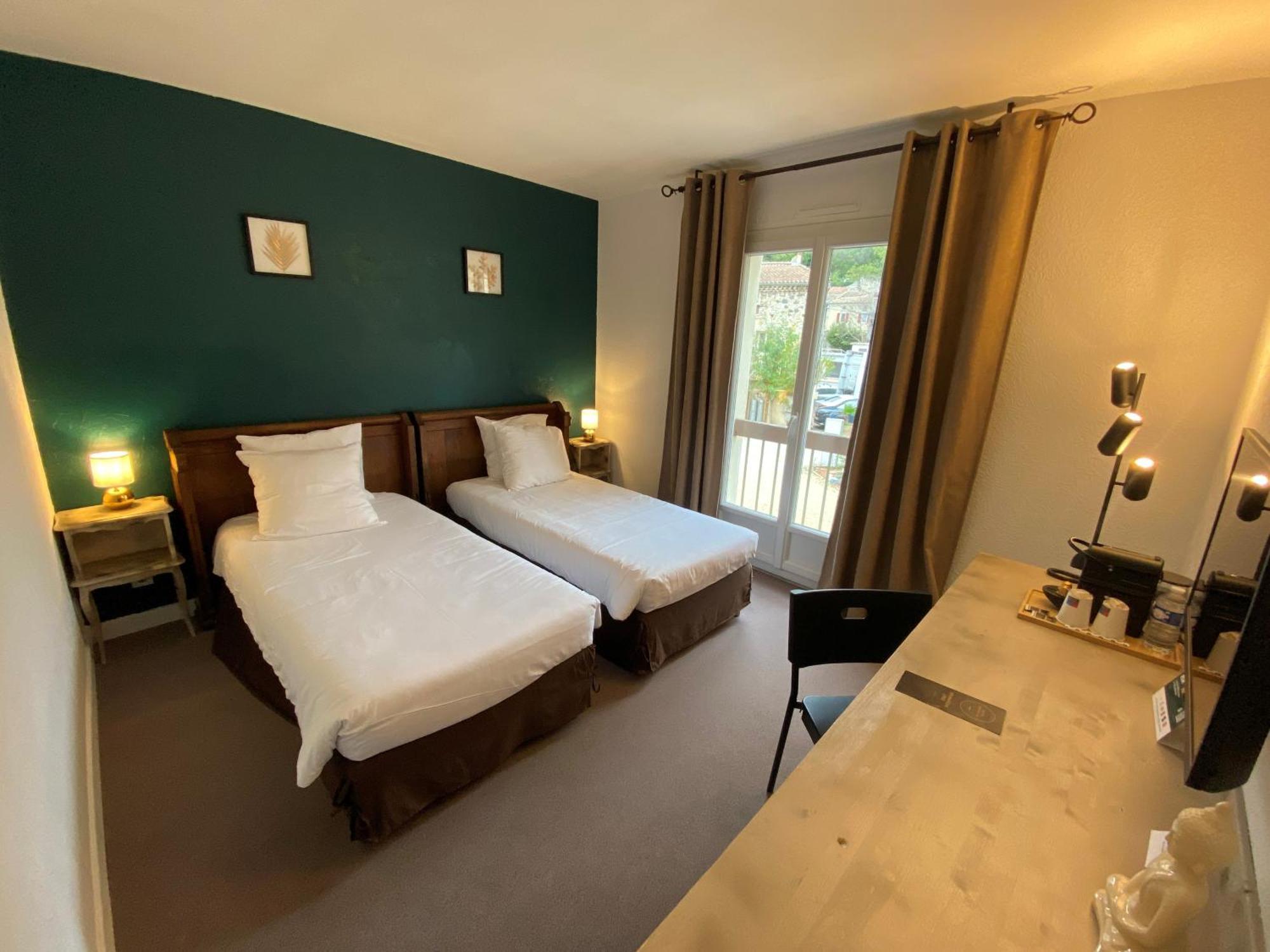 Logis Hotel Medieval, Montelimar Nord Rochemaure Exterior foto